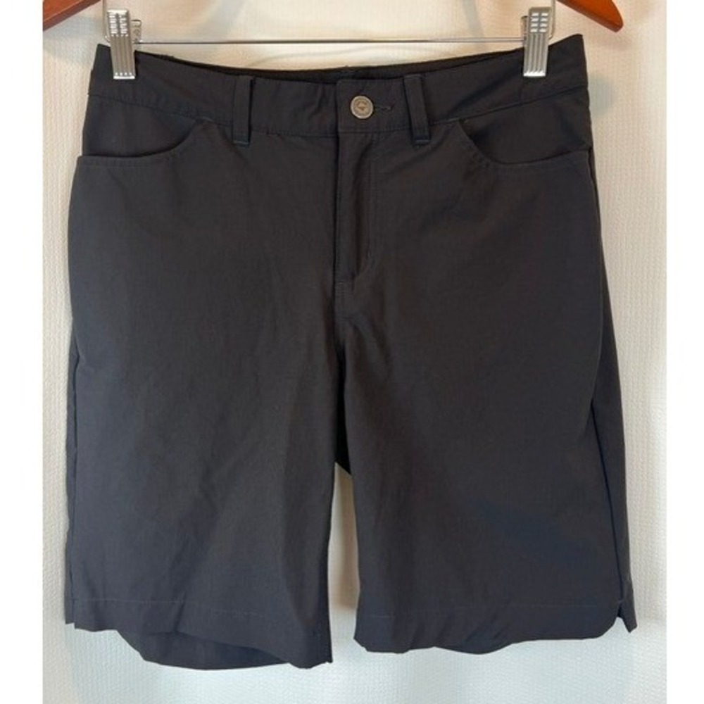 Patagonia Women's Skyline Traveler Shorts 8" Black Stretch Size 6 EUC 57925